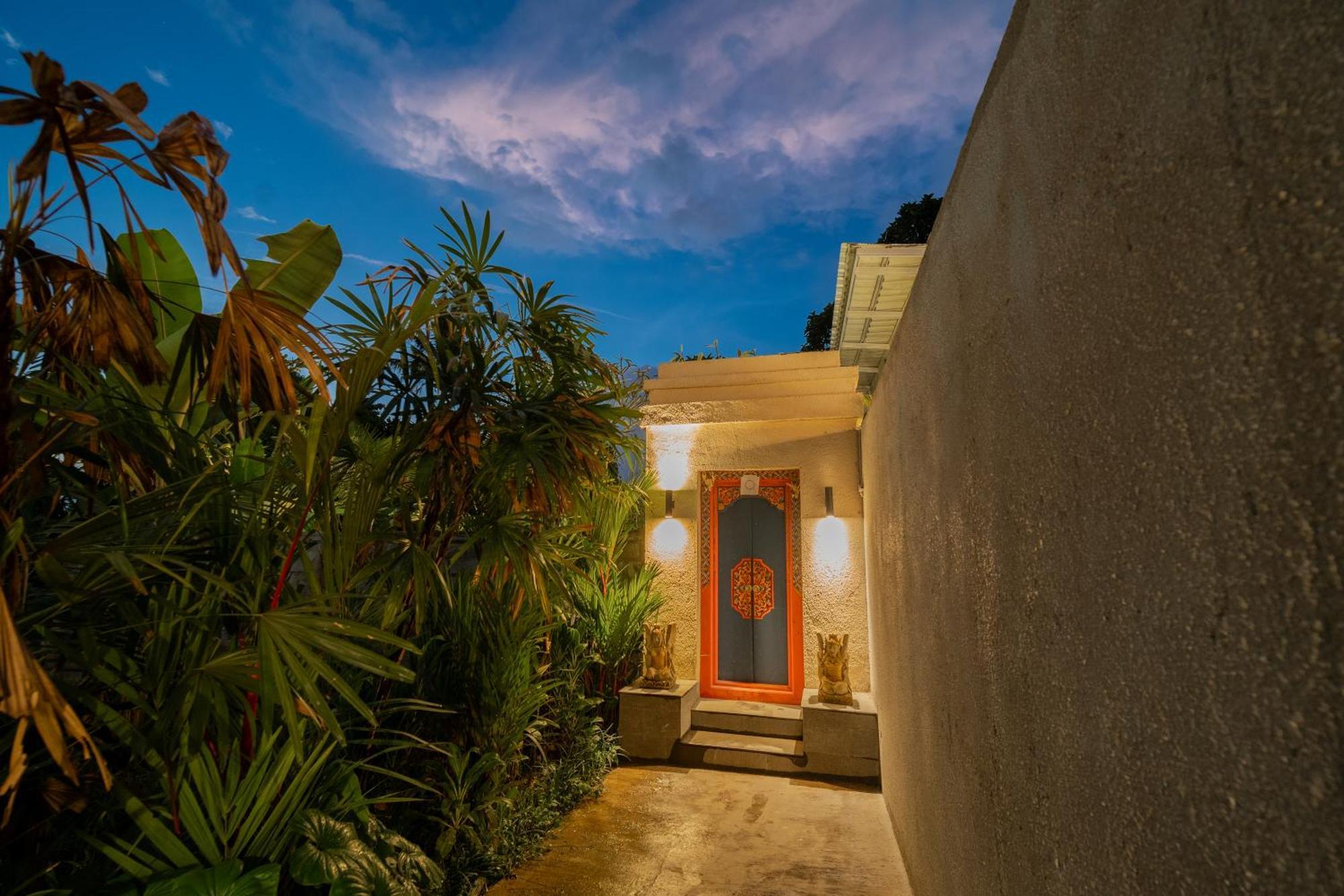 Narada Suite & Villa Ubud  Exterior photo